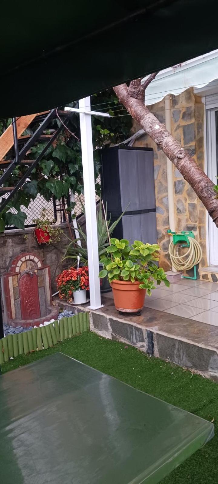 Garden'S House Apartment Kavála Exterior photo